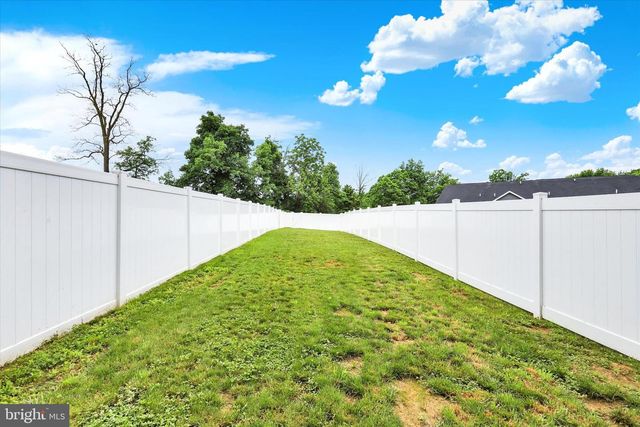 36 COOP LN, Hanover, PA 17331
