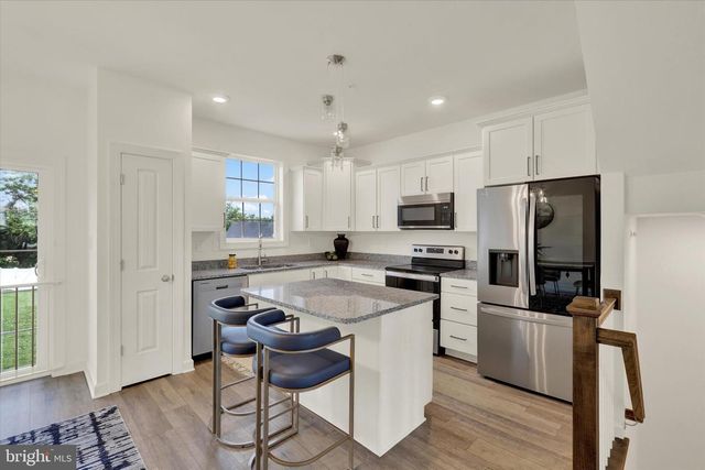 36 COOP LN, Hanover, PA 17331