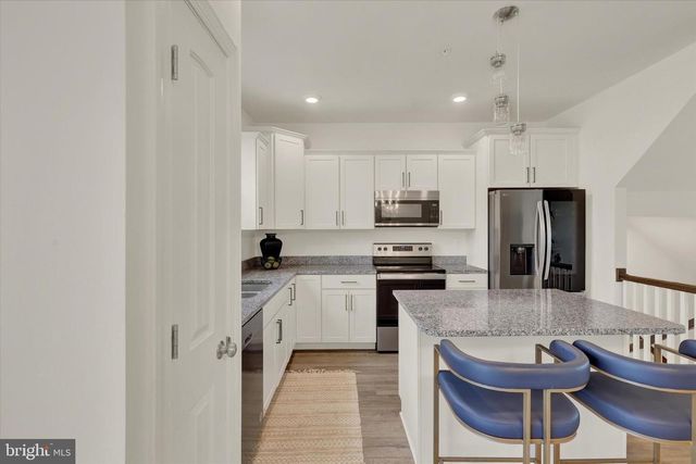 36 COOP LN, Hanover, PA 17331