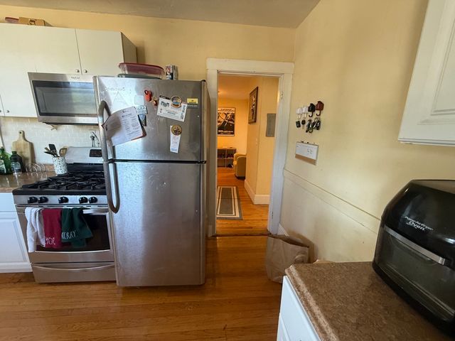 28 Claymoss 3, Boston, MA 02135