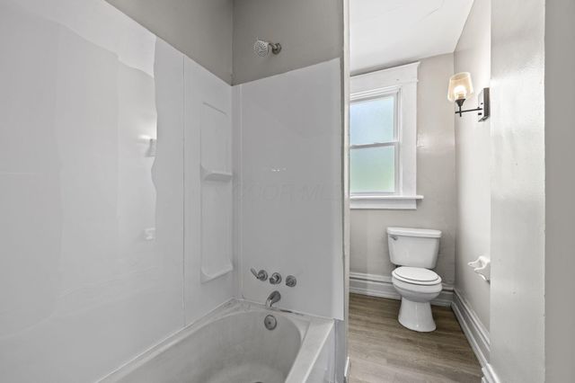 208-210 Dana Avenue, Columbus, OH 43223