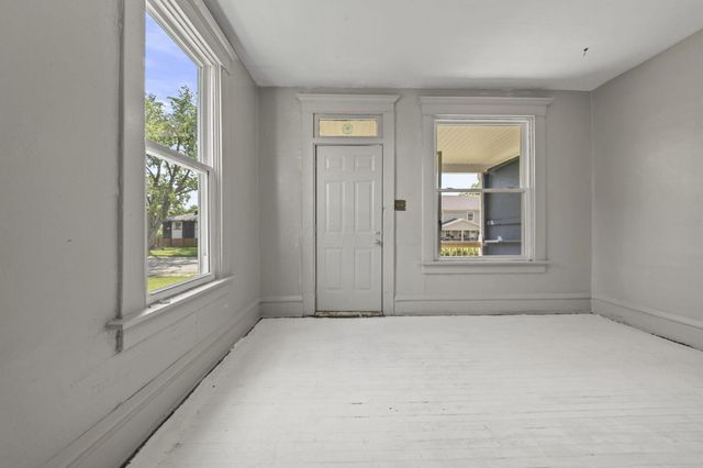 208-210 Dana Avenue, Columbus, OH 43223