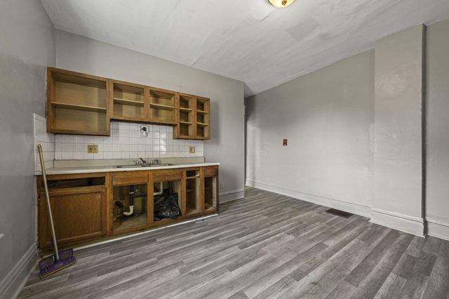 208-210 Dana Avenue, Columbus, OH 43223