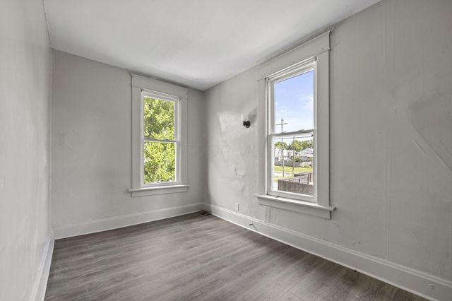 208-210 Dana Avenue, Columbus, OH 43223