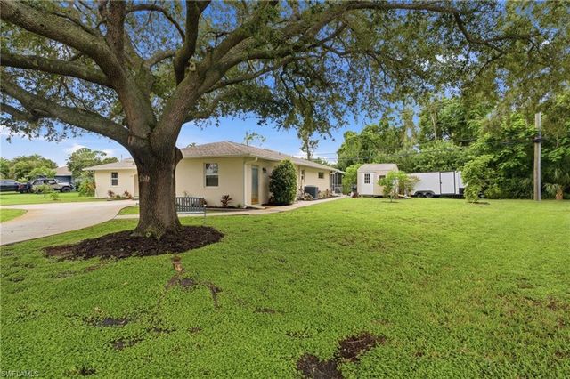 2230 Jasper AVE, Fort Myers, FL 33907