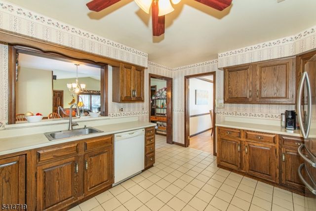 181 Center Grove Rd, Randolph Twp., NJ 07869