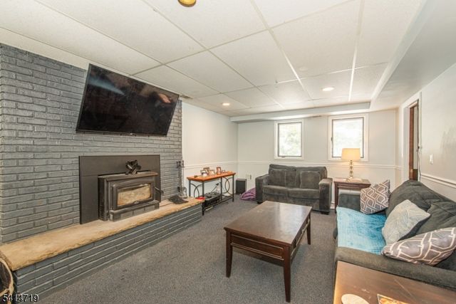 181 Center Grove Rd, Randolph Twp., NJ 07869