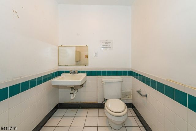 181 Center Grove Rd, Randolph Twp., NJ 07869