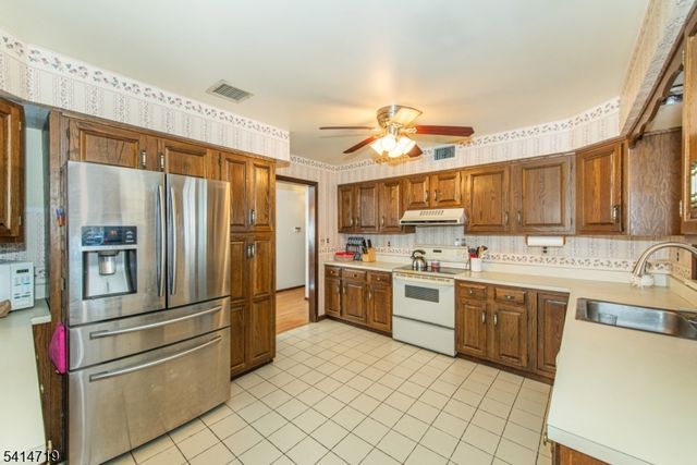 181 Center Grove Rd, Randolph Twp., NJ 07869