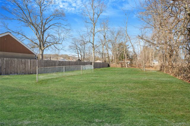 59 Richard Avenue, Islip Terrace, NY 11752