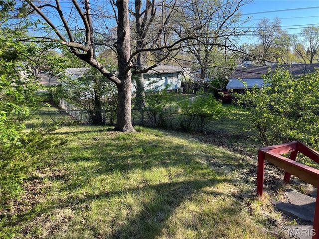 1765 Cargill Drive, St Louis, MO 63136