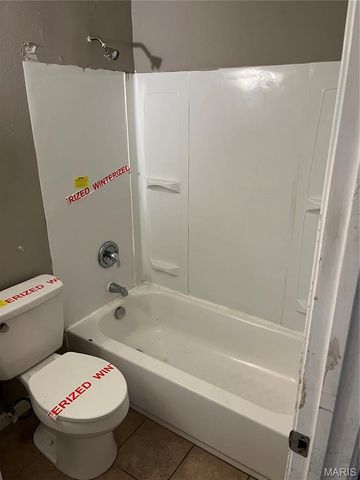 1765 Cargill Drive, St Louis, MO 63136