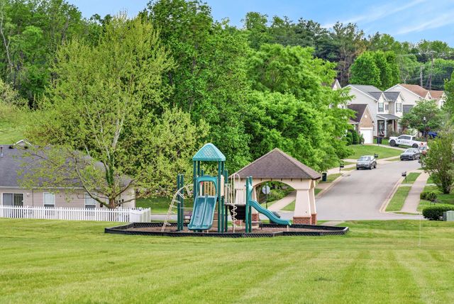 183 Vintage Circle, Hendersonville, TN 37075
