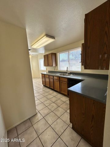 2120 N YUCCA Court, Chandler, AZ 85224