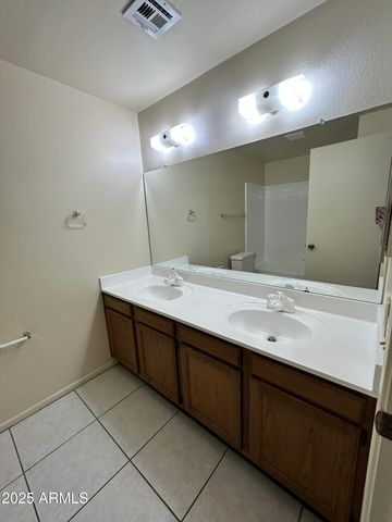 2120 N YUCCA Court, Chandler, AZ 85224