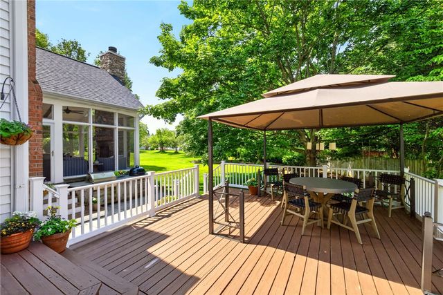 47 Scarborough Park, Penfield, NY 14625