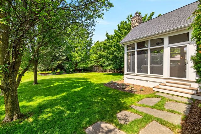 47 Scarborough Park, Penfield, NY 14625