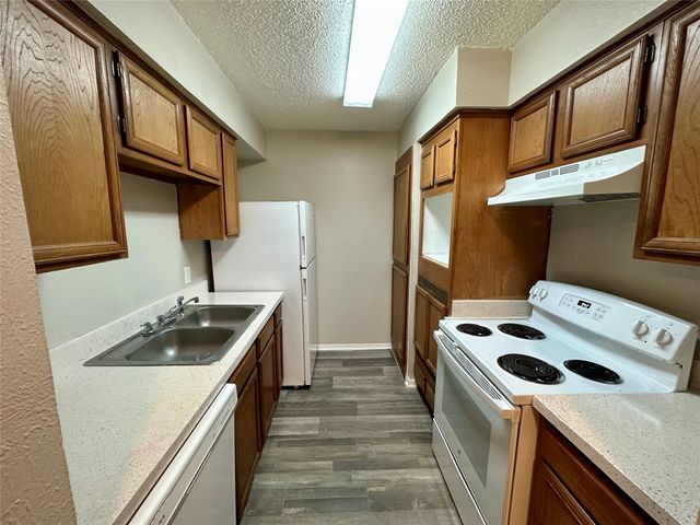 9696 Walnut 617, Dallas, TX 75243