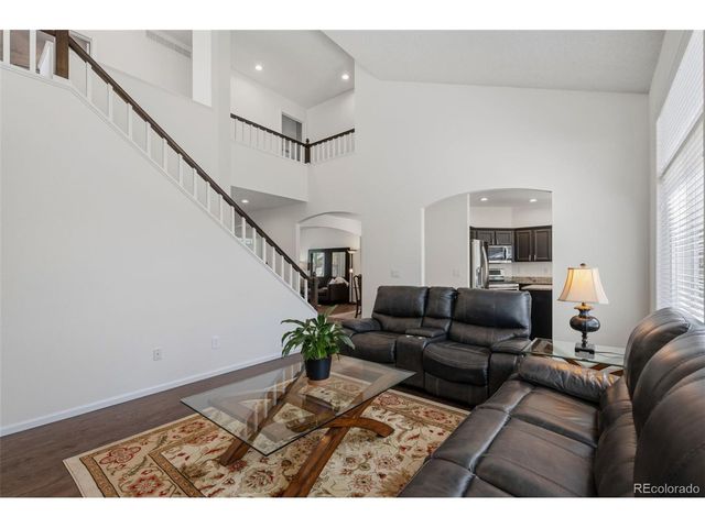9352 Chambray Ln, Littleton, CO 80130