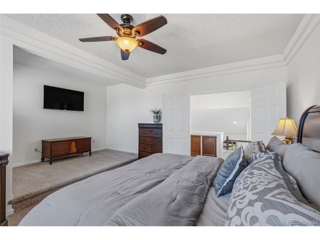 9352 Chambray Ln, Littleton, CO 80130