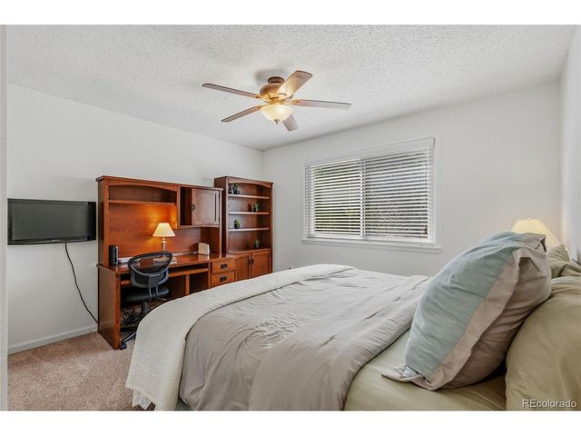 9352 Chambray Ln, Littleton, CO 80130