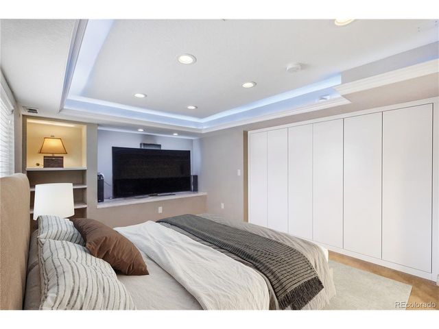 9352 Chambray Ln, Littleton, CO 80130