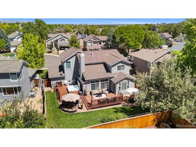 9352 Chambray Ln, Littleton, CO 80130