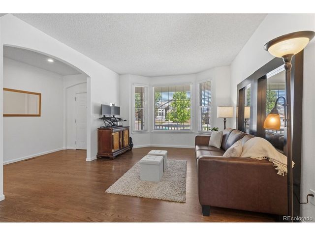 9352 Chambray Ln, Littleton, CO 80130