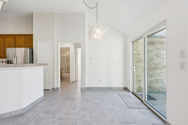 9325 Vista Circle, Irving, TX 75063