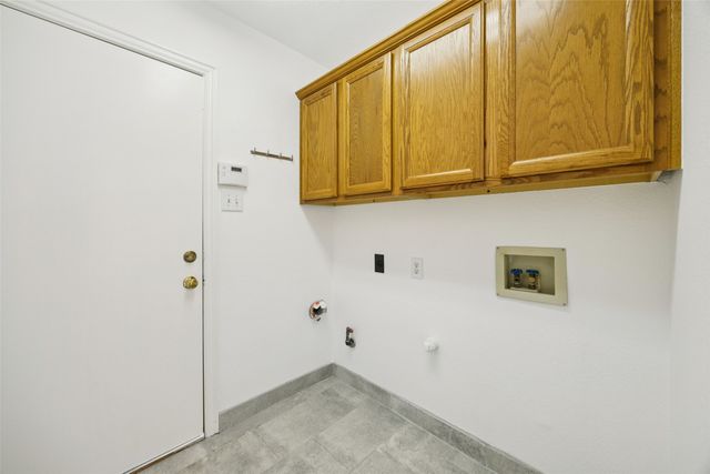 9325 Vista Circle, Irving, TX 75063