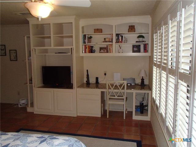 1603 W Lakeside Drive, Canyon Lake, TX 78133