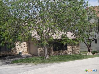 1603 W Lakeside Drive, Canyon Lake, TX 78133