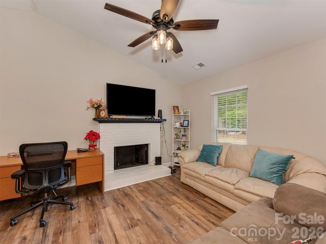 10200 Cairnsmore Place, Mint Hill, NC 28227
