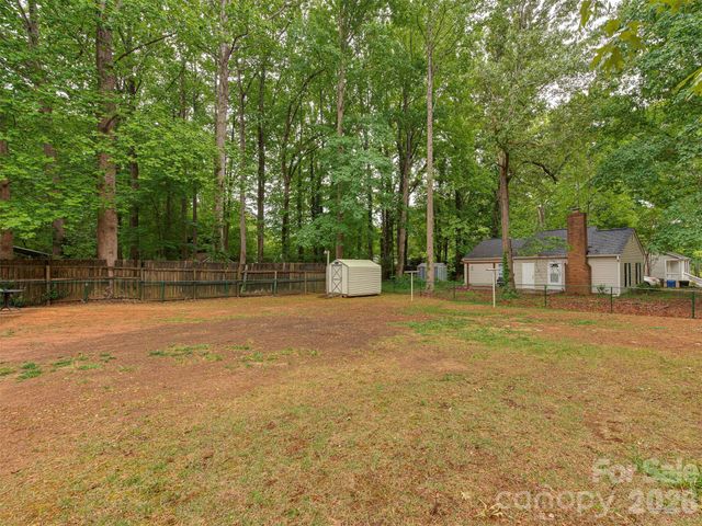 10200 Cairnsmore Place, Mint Hill, NC 28227