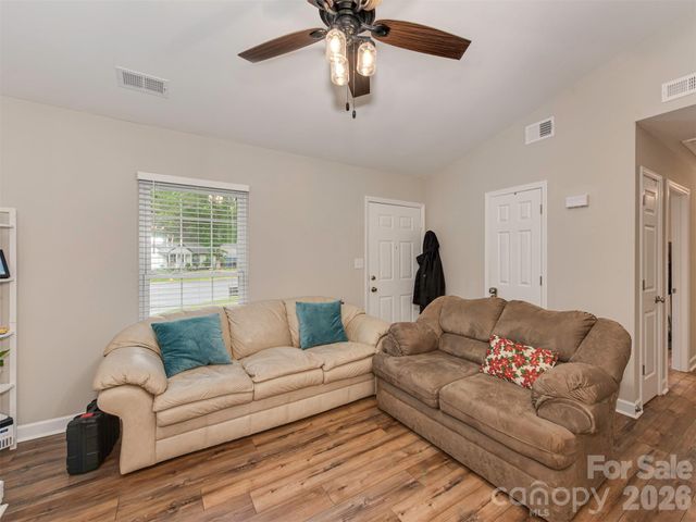 10200 Cairnsmore Place, Mint Hill, NC 28227