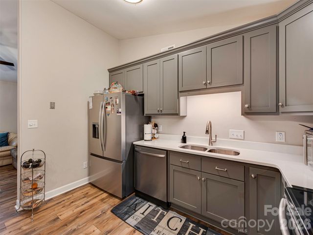 10200 Cairnsmore Place, Mint Hill, NC 28227