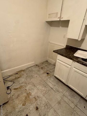 5517 Drexel Street, Detroit, MI 48213