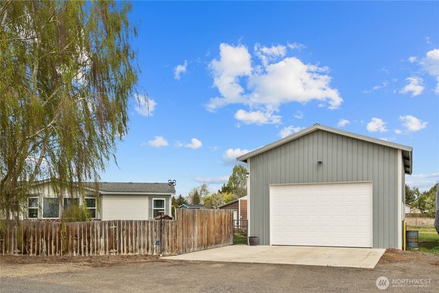 700 N Pierce Street, Kittitas, WA 98934