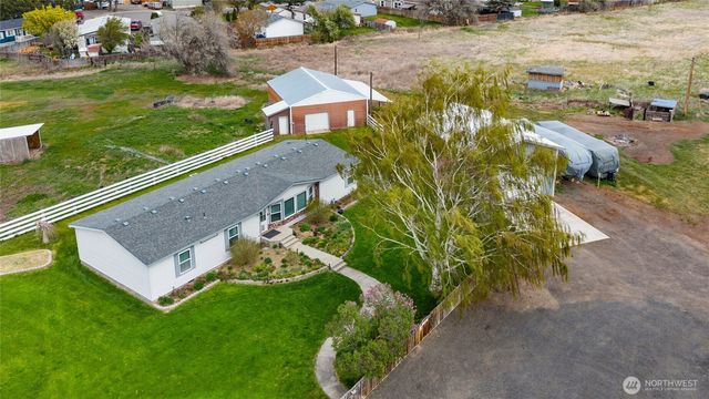 700 N Pierce Street, Kittitas, WA 98934