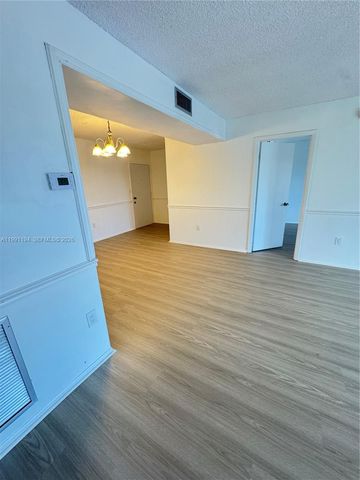 4160 Inverrary Dr 510, Lauderhill, FL 33319