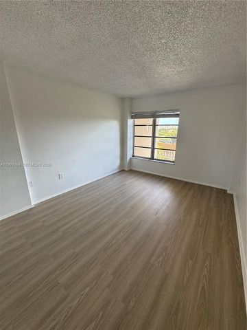 4160 Inverrary Dr 510, Lauderhill, FL 33319