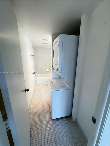 4160 Inverrary Dr 510, Lauderhill, FL 33319