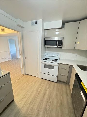 4160 Inverrary Dr 510, Lauderhill, FL 33319