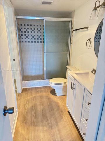 4160 Inverrary Dr 510, Lauderhill, FL 33319