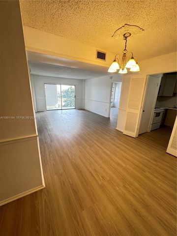 4160 Inverrary Dr 510, Lauderhill, FL 33319