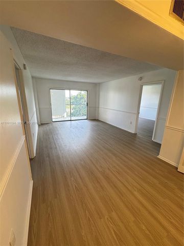 4160 Inverrary Dr 510, Lauderhill, FL 33319