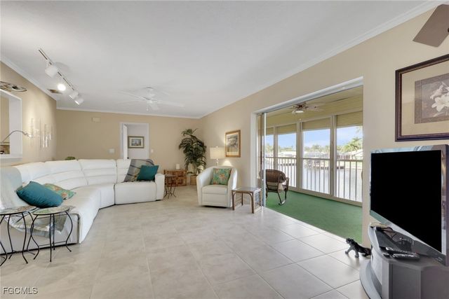 1705 Beach PKWY 206, Cape Coral, FL 33904