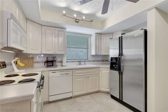 1705 Beach PKWY 206, Cape Coral, FL 33904