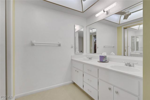 1705 Beach PKWY 206, Cape Coral, FL 33904