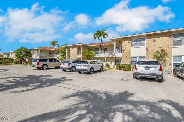 1705 Beach PKWY 206, Cape Coral, FL 33904